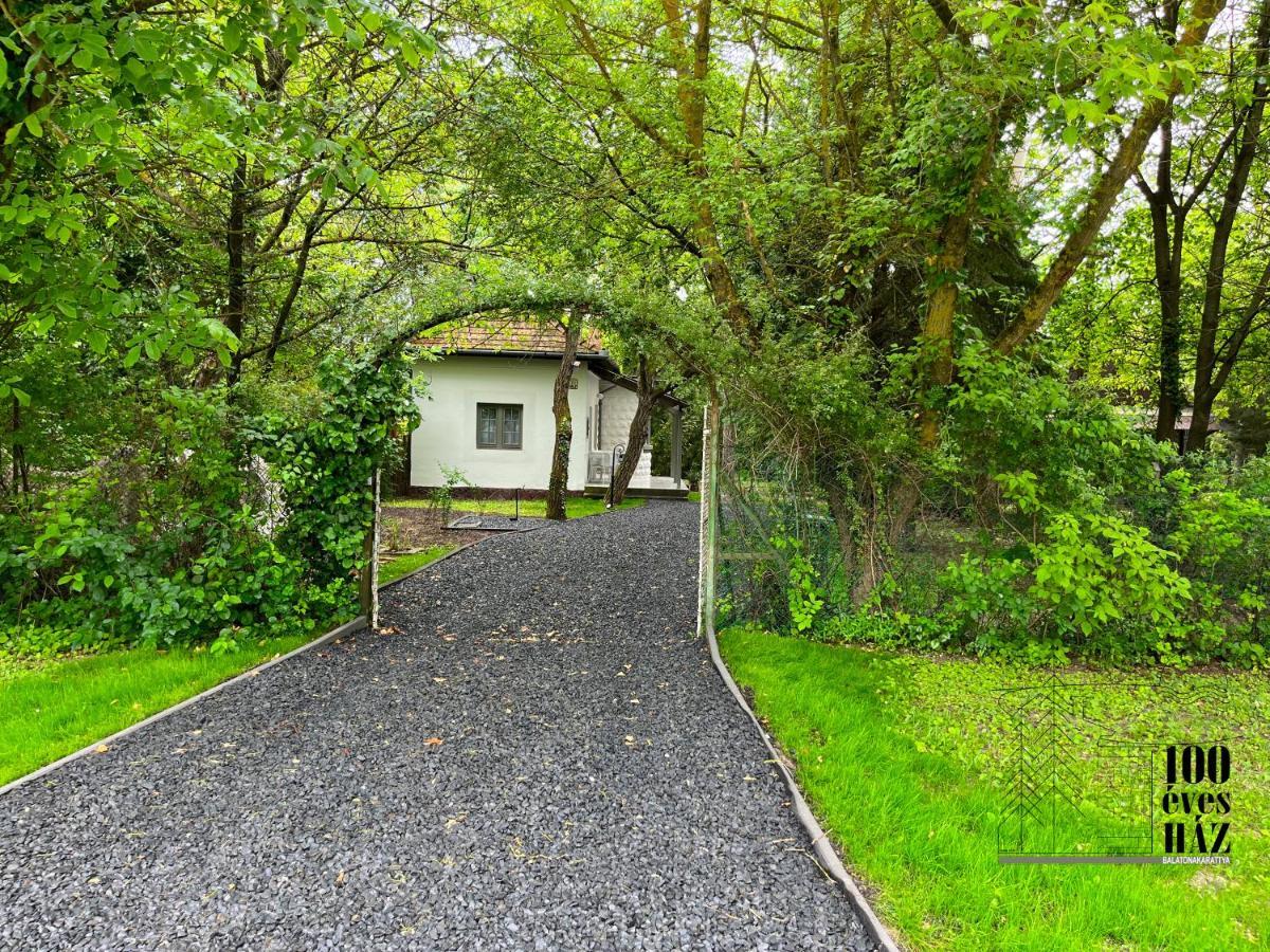 100 éves ház Villa Balatonakarattya Kültér fotó